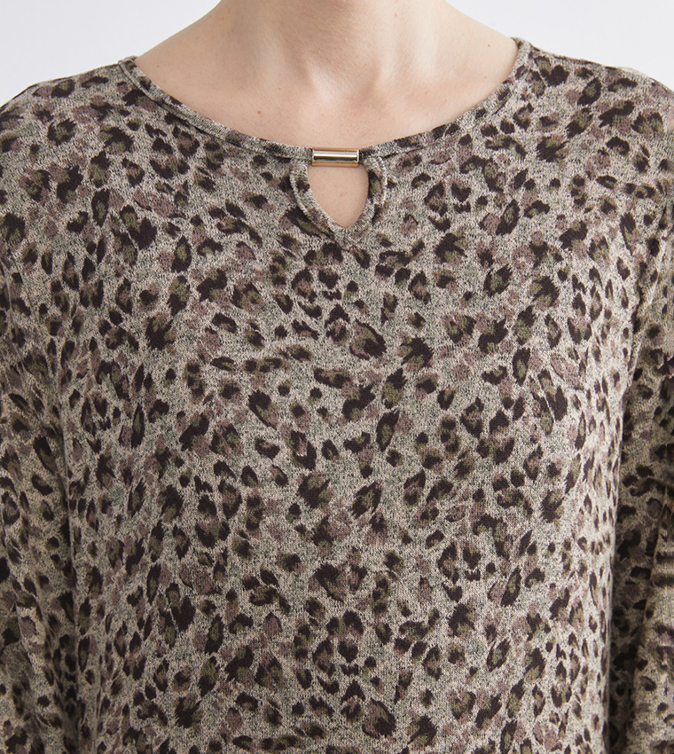 فستان ماكسي بياقة مستديرة