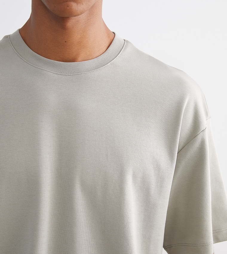 Solid Crew Neck T-Shirt
