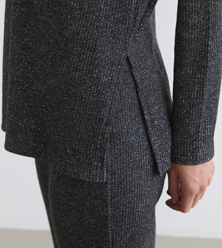 Shimmer Collared Long Sleeves Top