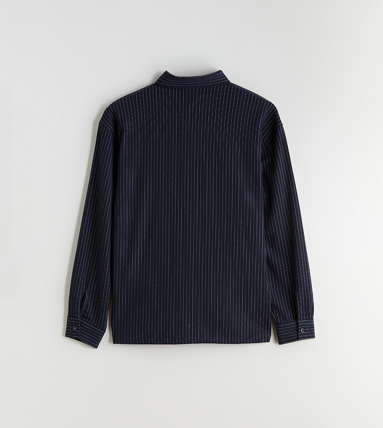 قميص مخطط كم طويل