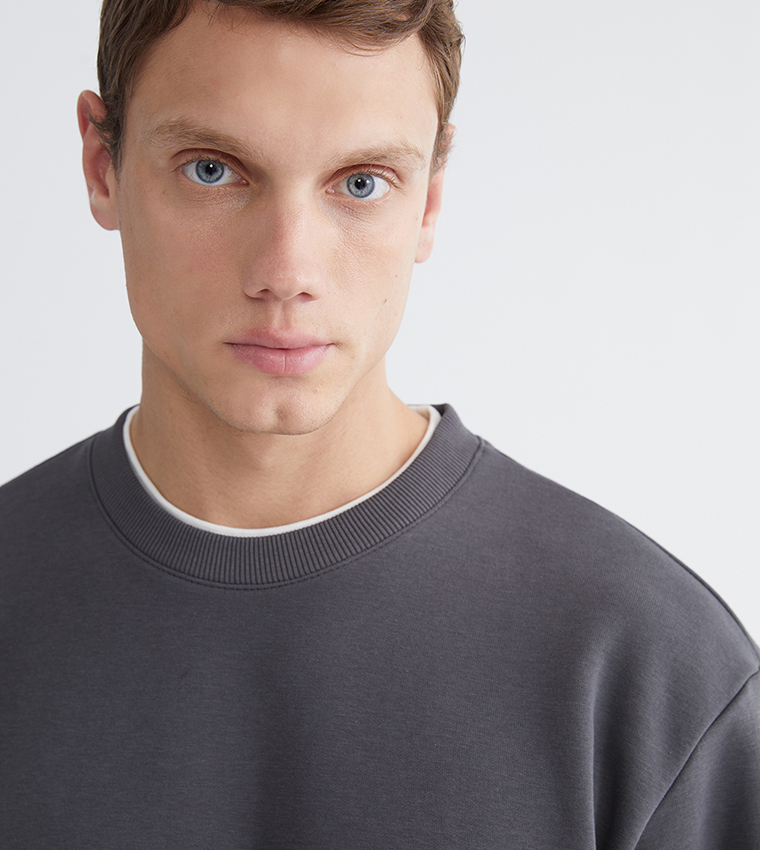 Solid Crew Neck Thick Sweatshirt