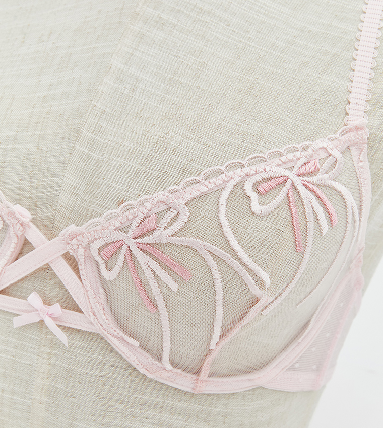 Embroidered Underwired Non-Padded Bra