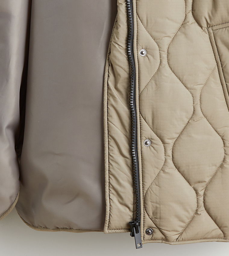 Quilted Long Sleeves Hooded Jacket