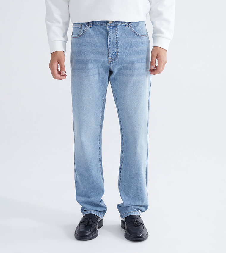 779 Washed Mid Rise Regular Fit Jeans