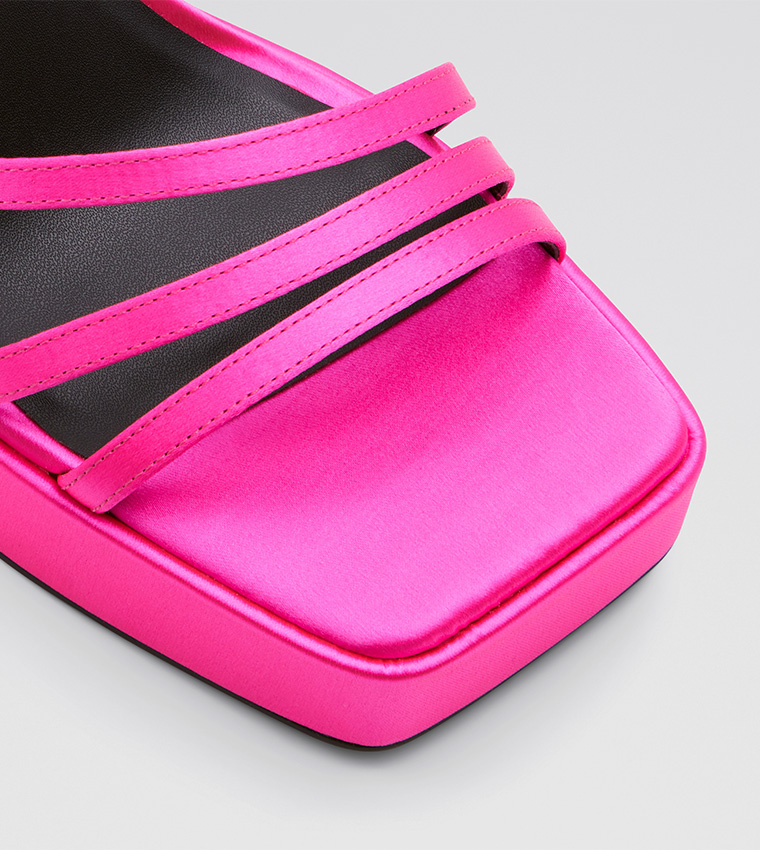 LANDABRIVER Square Toe Heeled Sandals