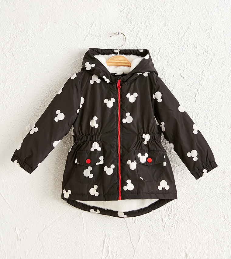 Minnie deals mouse coat