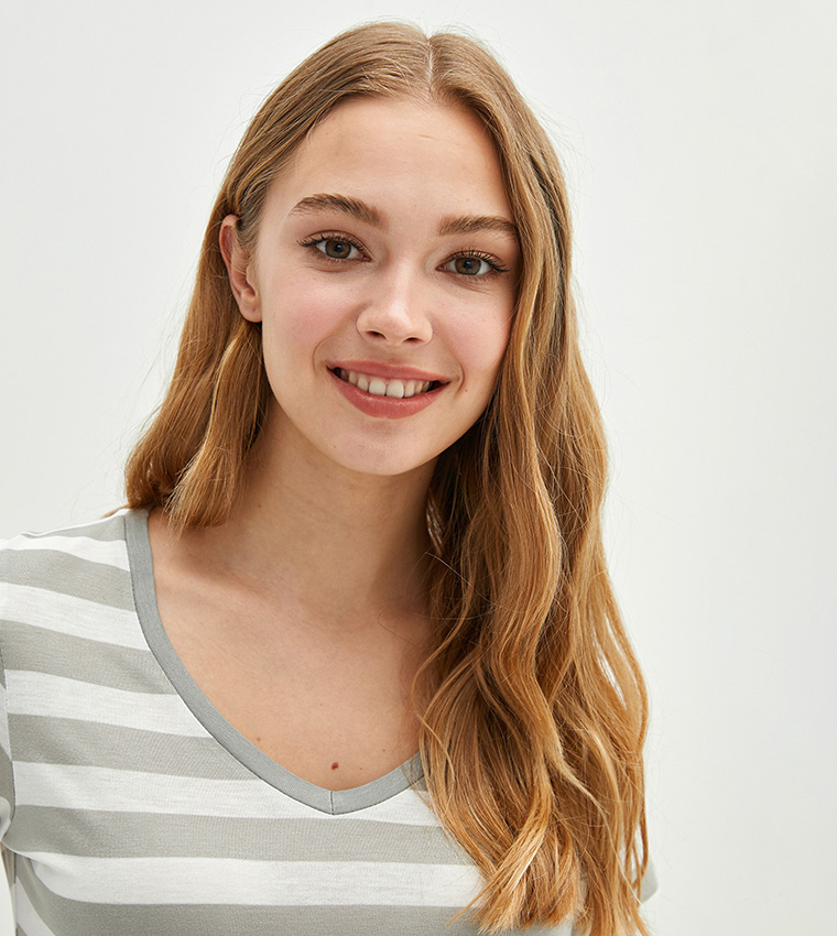 V Neck Striped Short Sleeve T-Shirt