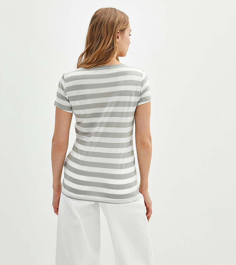 V Neck Striped Short Sleeve T-Shirt