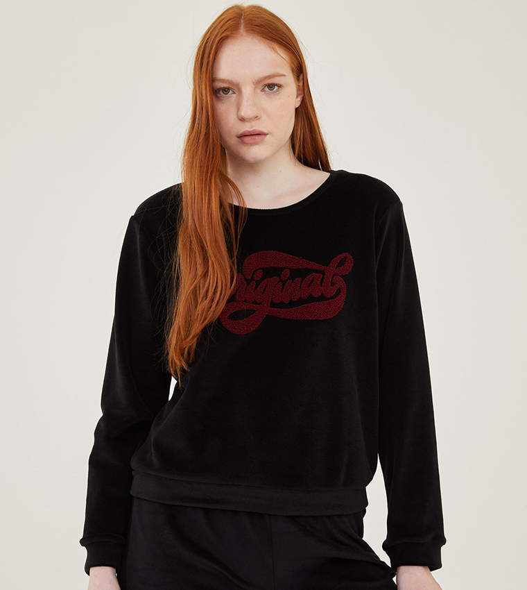 Dream Crew Neck Embroidered Velvet Pajamas Set