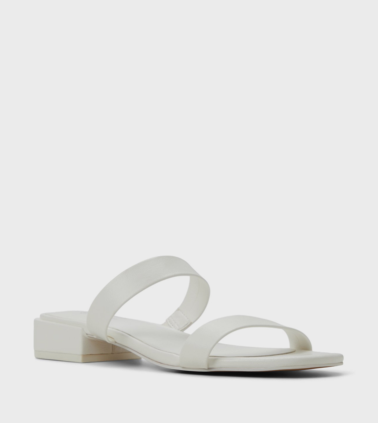 LEAAH Solid Low Heel Sandals