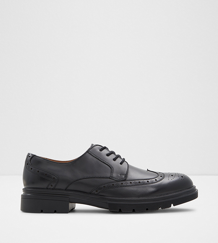 All black store oxfords