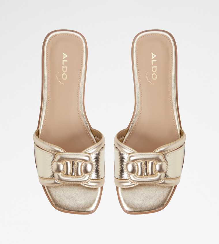 LIAUDIN Textured Flat Sandals