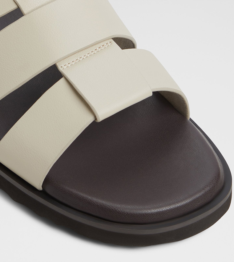 LIGHT Strappy Leather Comfort Sandals