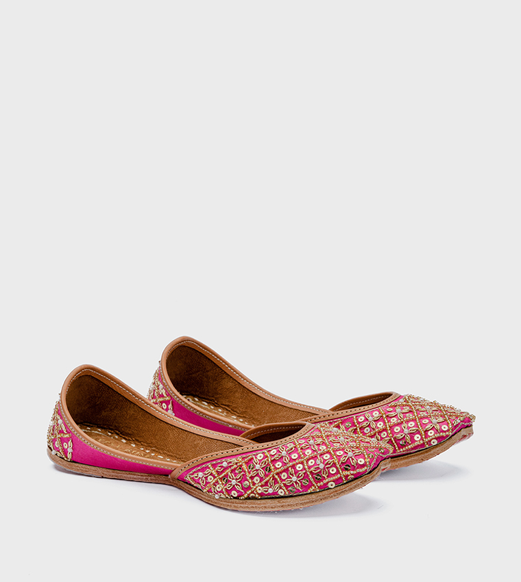 Pearl Embellished Mojaris