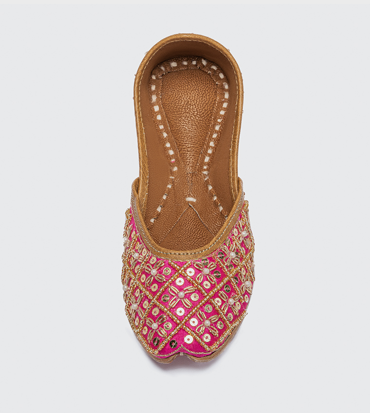 Pearl Embellished Mojaris