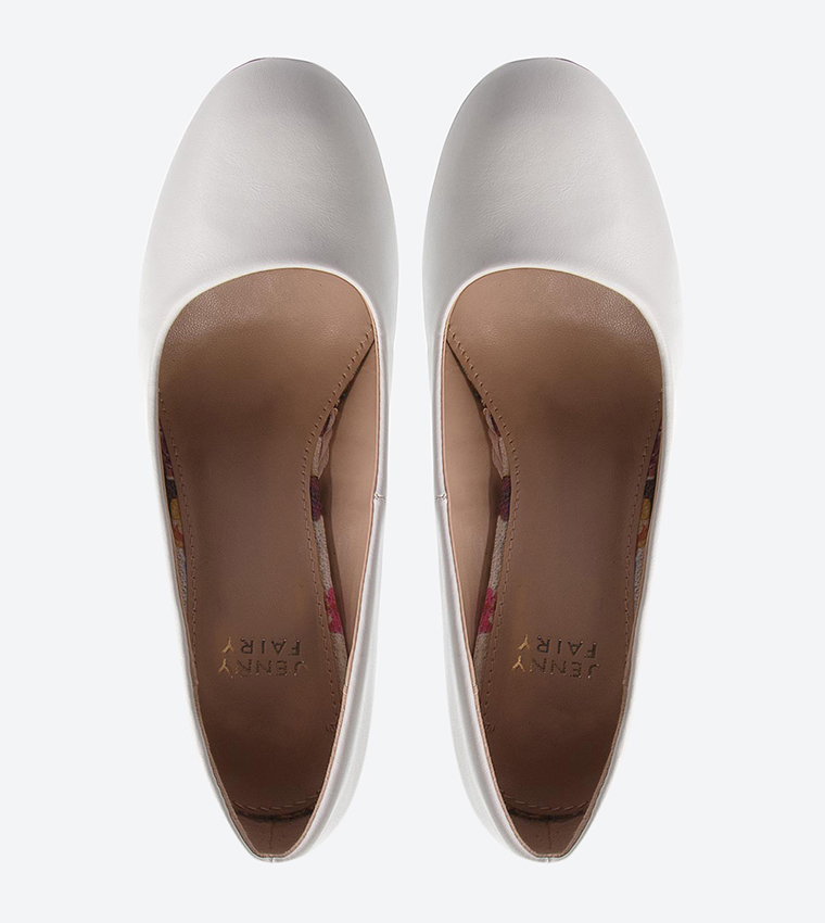 Floral Printed Block Heel Round Toe Pumps - White