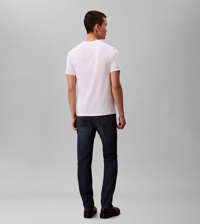 بنطلون جينز ضيق مغسول