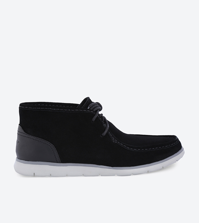 Buy Ugg Hendrickson Boots Black In Black | 6thStreet Bahrain