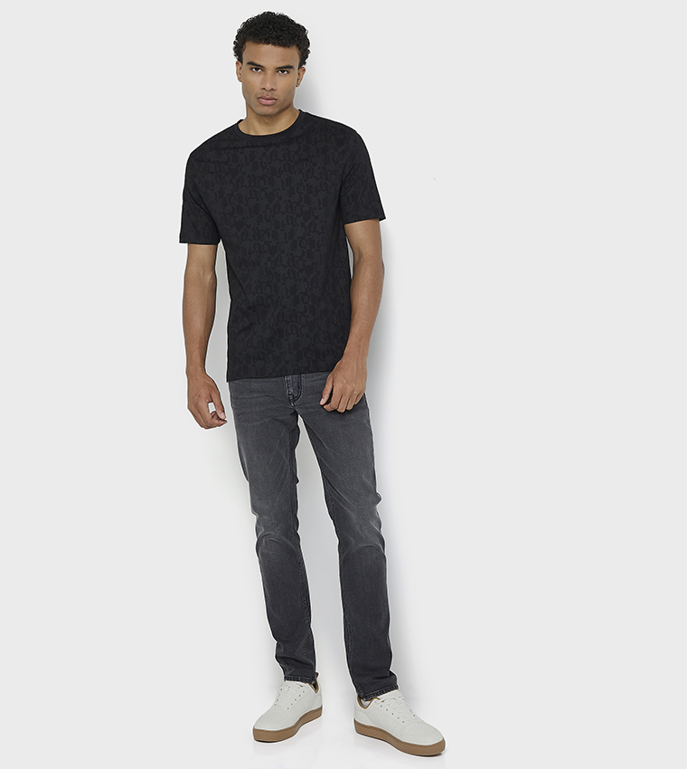 تيشيرت قطن برقبة مستديرة بطبعة 