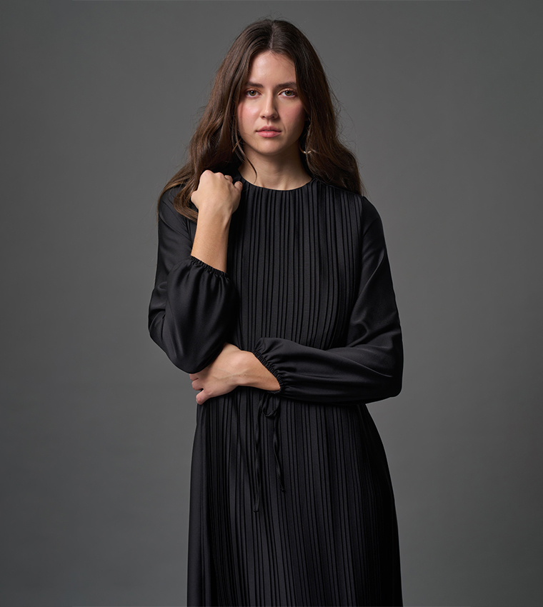 Pleated Long Sleeves Midi Dress