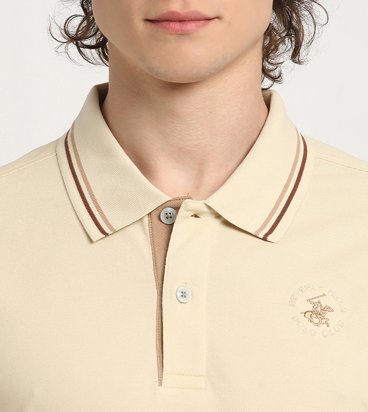 تيشيرت بولو بتطريز العلامة التجارية 