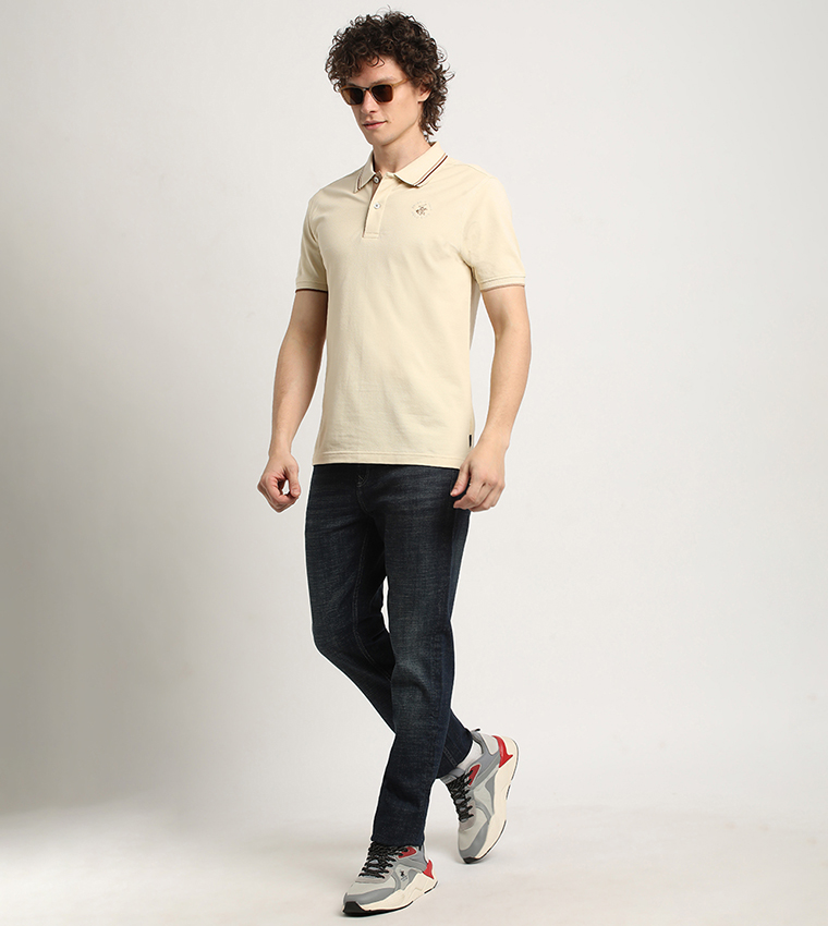 تيشيرت بولو بتطريز العلامة التجارية 