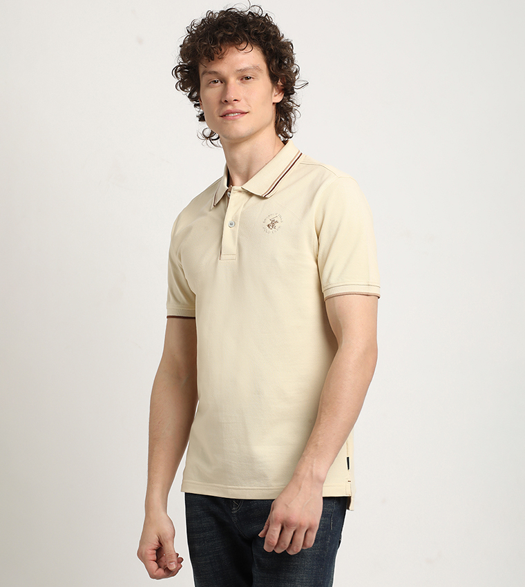 تيشيرت بولو بتطريز العلامة التجارية 