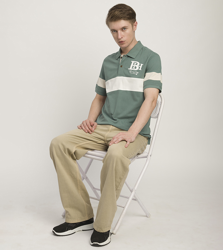 تيشيرت بولو بأكمام قصيرة 