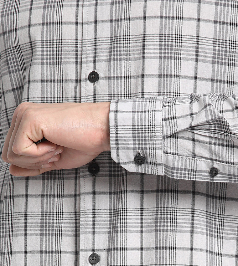 قميص كاروهات بأكمام قصيرة