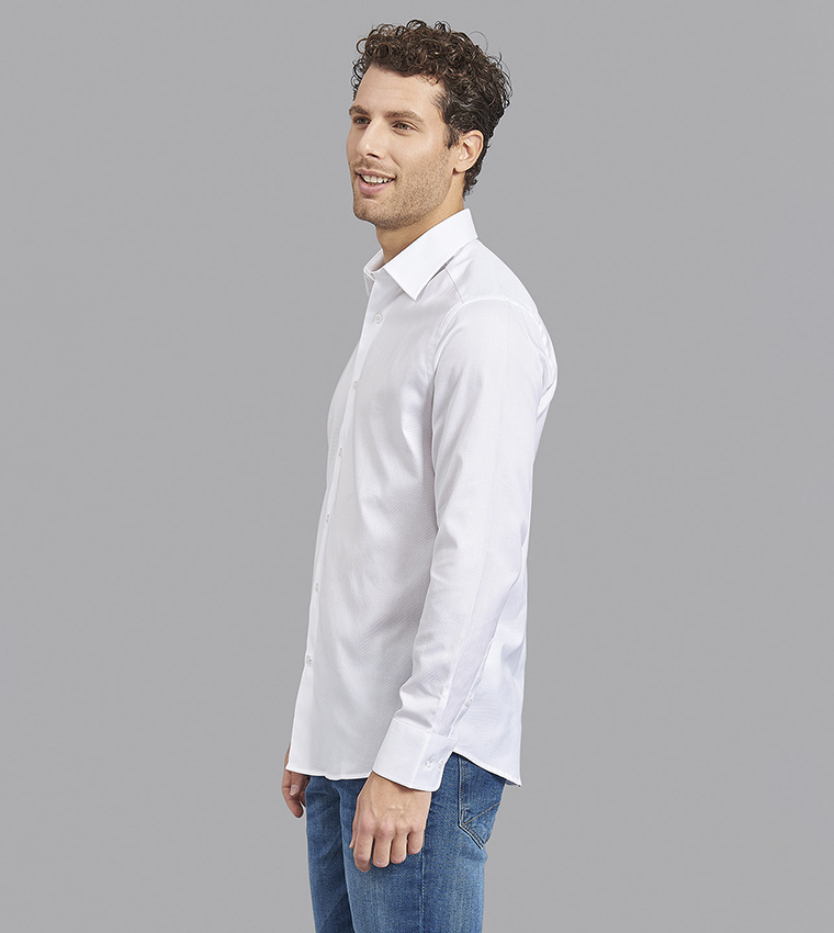 قميص جاكارد ضيق منقط