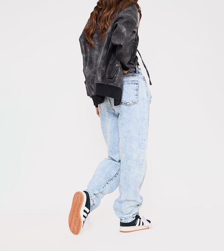 Acid Washed Open Knee Boyfriend Jeans