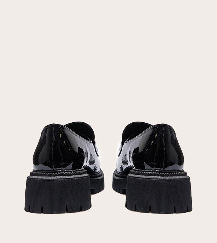 PU Round Toe Chunky Sole Chain Loafers