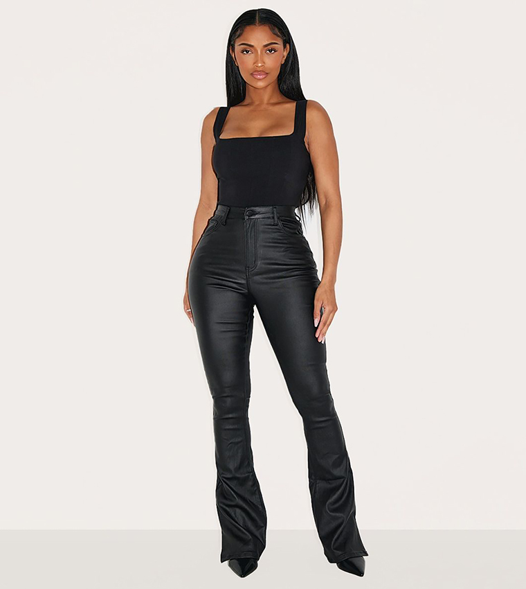 بنطال جينز واسع للمقاسات الكبيرة 