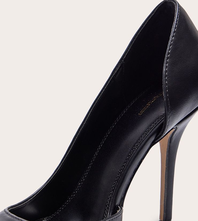 PU Pointed Toe Curved Cut Out Pumps