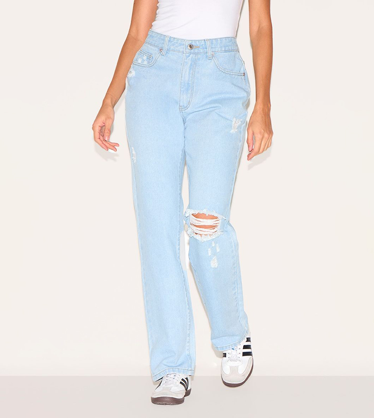 Wash Distressed High Rise Straight Fit Jeans