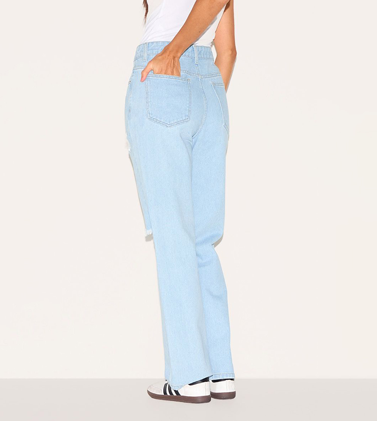 Wash Distressed High Rise Straight Fit Jeans