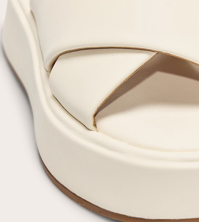 PU Round Toe Cross Strap Platform Sandals