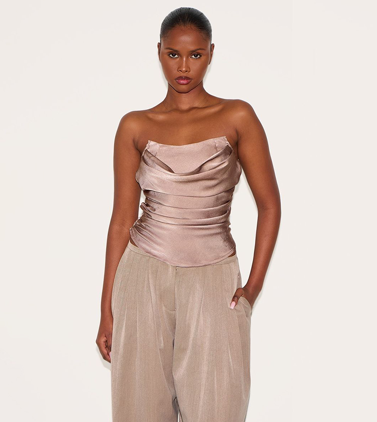 توب كورشيه ساتان سادة بكشكشة 