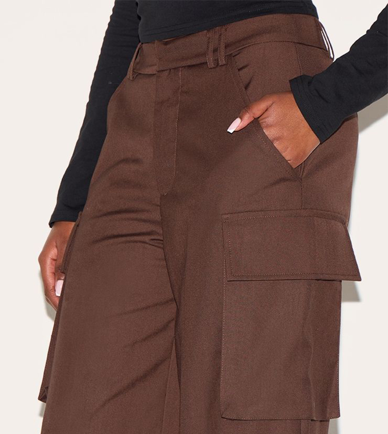 Deep Pocket Detail Straight Fit Trousers