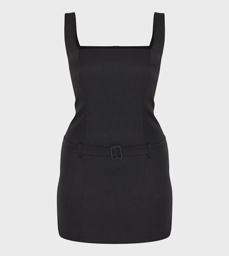 Scoop Neck Belted Shift Dress