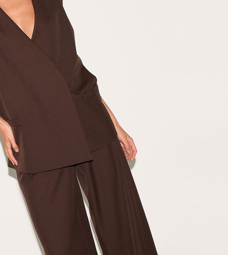 Woven Pleated Mid Rise Wide Leg Trousers