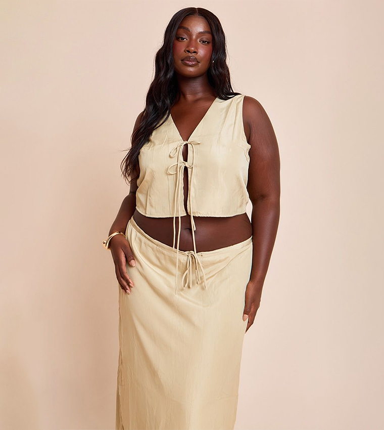 Curve Textured Tie Detail Vest