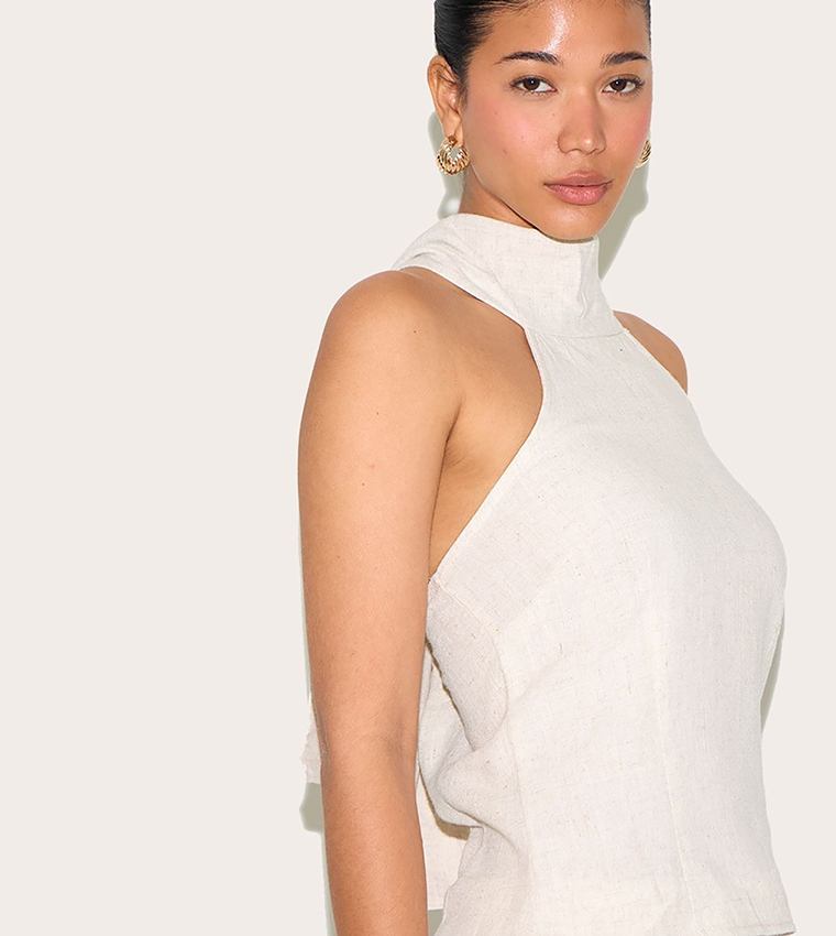 Textured Halterneck Lightweight Top