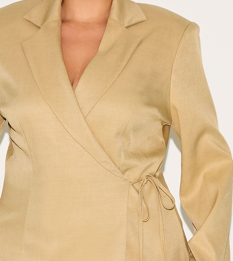 Curve Super Boxy Tie Side Blazer