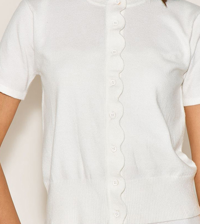 Soft Knit Scallop Hem Fitted Knitted Shirt