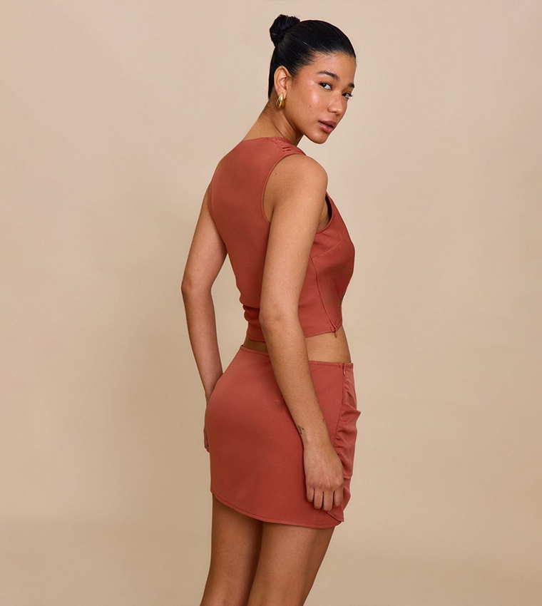 Bead Detail Asymmetric Crop Top