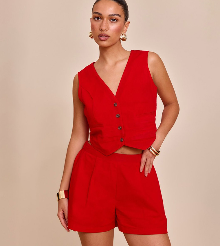 Solid Oversized Detail Floaty Shorts