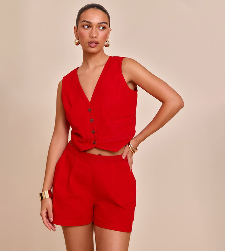 Solid Oversized Detail Floaty Shorts