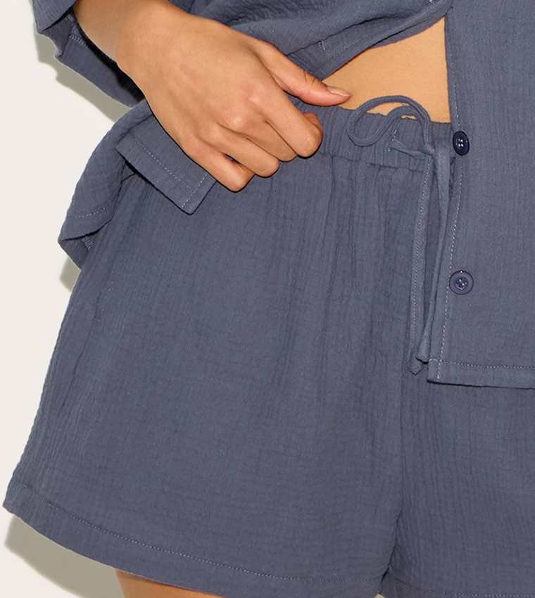 Woven Floaty Drawstring Waist Shorts