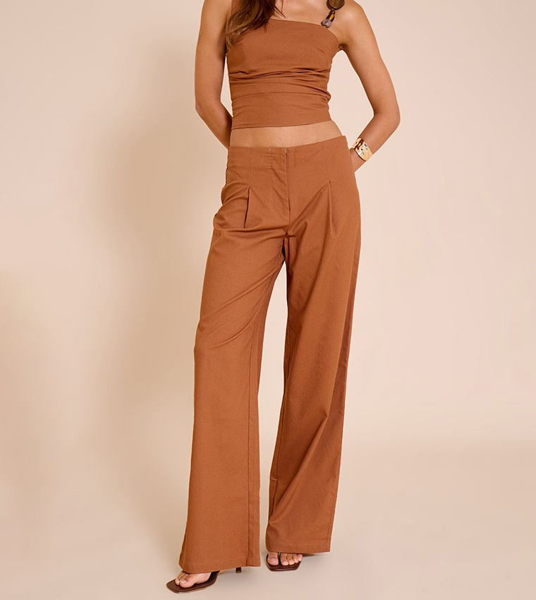Woven Mid Rise Straight Fit Trousers